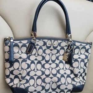 Coach - Medium handbag/purse